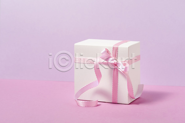 축하 사람없음 JPG 포토 리본 분홍색배경 선물 선물상자 선물포장 스튜디오촬영 실내 오브젝트 이벤트 한개