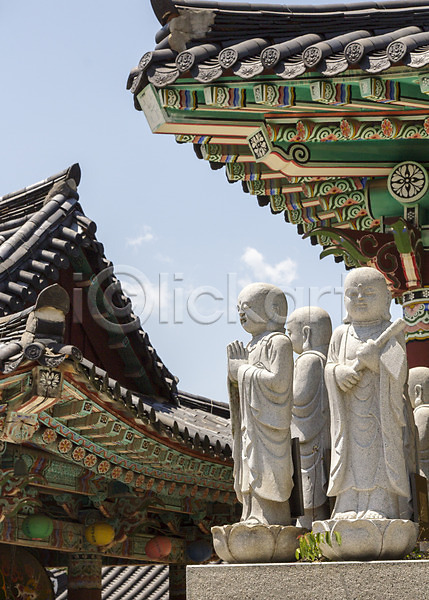 사람없음 JPG 로우앵글 포토 관광지 불교 사찰 석상 승려 야외 절 주간 한국 흥국사