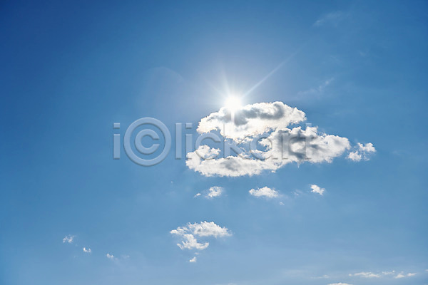 사람없음 JPG 로우앵글 포토 강화도 관광지 구름(자연) 국내여행 명승지 봄 야외 여행 주간 파란색 풍경(경치) 하늘