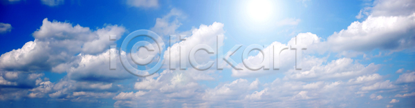 평화 사람없음 JPG 포토 해외이미지 가로 구성 꿈 내추럴 맑음 몽환 바람 백그라운드 빛 생태계 생태학 야외 여행 우주 자연 층 파노라마 파란색 하늘 해외포토 휴가 흰색