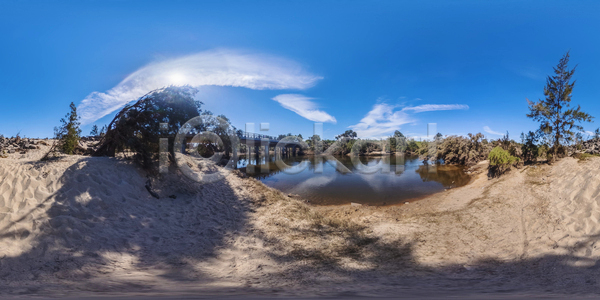 사람없음 JPG 포토 해외이미지 갈색 강 개울 공원 나무 댐 땅 물 반사 사진촬영 숲 시멘트 식물 야외 잎 자연 콘크리트 파란색 풍경 해외포토 호수 호주 홍수 환경