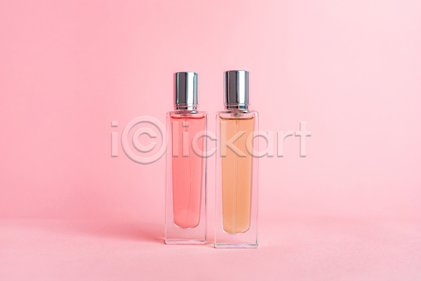 사람없음 JPG 포토 해외이미지 목업 분홍색배경 브랜딩 실내 향수 향수병 화장품