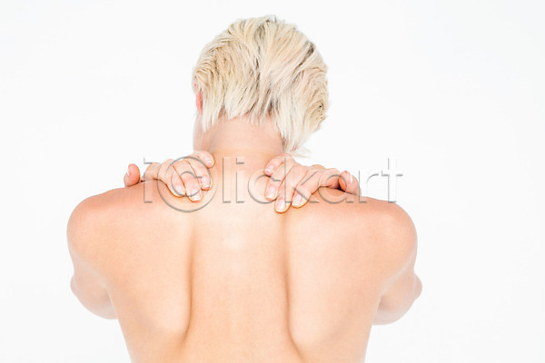 평화 20대 백인 여자 한명 JPG 포토 해외이미지 건강 금발 내추럴 누드 마사지 목 바디케어 스킨케어 얇은 어깨 터치 해외202004 흰배경