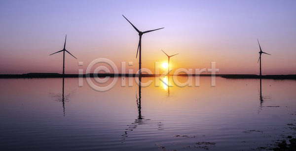 사람없음 JPG 포토 해외이미지 바다 야외 에코 일출 태양 풍경(경치) 풍력에너지 풍차 하늘