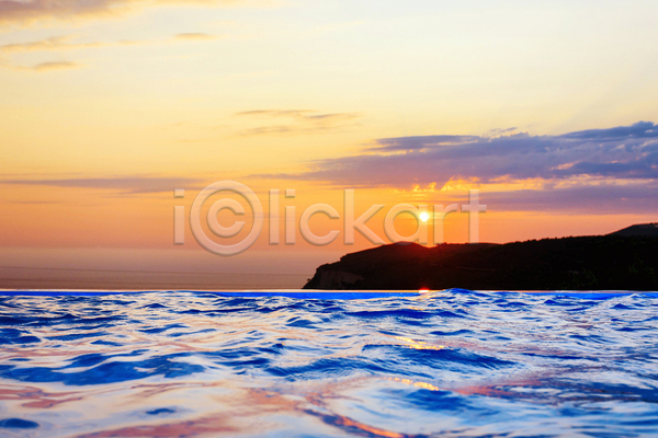 사람없음 JPG 포토 해외이미지 당구 물 반사 섬 여름(계절) 일몰 자연 포즈 하늘 휴양지