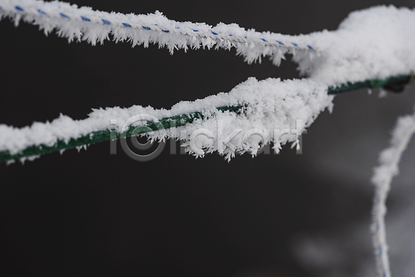 사람없음 JPG 근접촬영 아웃포커스 포토 겨울풍경 눈(날씨) 눈꽃 눈덮임 설경 야외 주간 줄