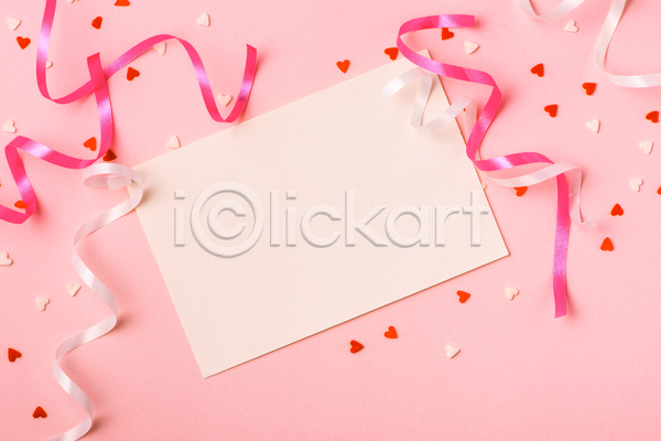 즐거움 축하 사람없음 JPG 포토 하이앵글 해외이미지 리본 분홍색배경 생일 실내 카피스페이스 파티 프레임 하트