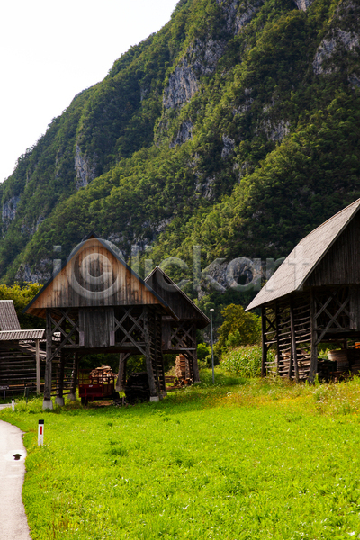 사람없음 JPG 포토 해외이미지 구조물 목장 산 슬로베니아 시골 야외 주간 풍경(경치)