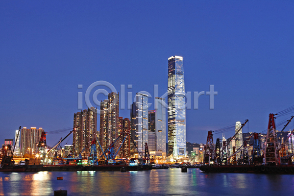사람없음 JPG 포토 해외이미지 건물 고층빌딩 도시 도시풍경 바다 배(교통) 야간 야경 야외 어선 홍콩