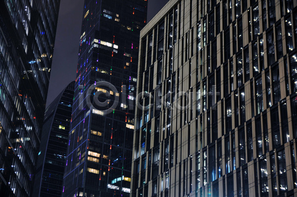 사람없음 JPG 포토 해외이미지 건물 고층빌딩 도시 도시풍경 야간 야경 야외 조명 창문