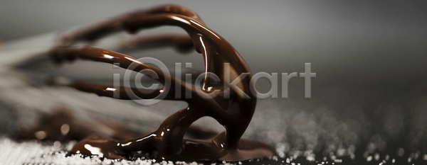 달콤 준비 사람없음 JPG 포토 해외이미지 갈색 굽기 날것 놋쇠 디저트 레시피 막대기 만들기 맛 맛있는 머핀 버터 붓기 빵집 사발 사탕 섞기 설탕 성분 숟가락 어둠 얼음 요리 우유 음식 재료 주방 주부 초콜릿 취미 케이크 코코아 크림 페스츄리 해외포토 핸드메이드