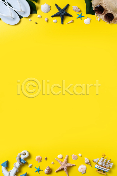 사람없음 JPG 포토 해외이미지 노란색 모형배 밀짚모자 바캉스 바캉스용품 불가사리 선글라스 여름휴가 오브젝트 조개 쪼리