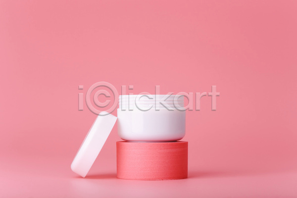 사람없음 JPG 포토 해외이미지 단상 분홍색배경 뷰티 수분크림 스킨케어 실내 피부관리 화장품