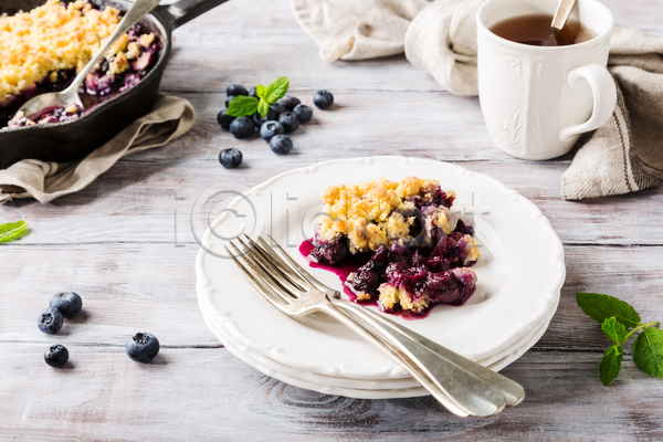 사람없음 JPG 포토 해외이미지 블루베리 아침식사 음식 접시 크럼블 포크