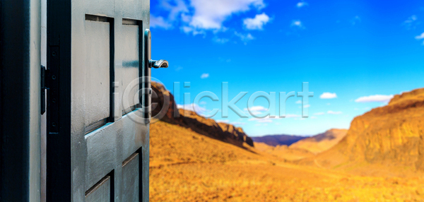 상상 성공 아이디어 자유 탈출 휴식 희망 사람없음 JPG 포토 해외이미지 가상 관목 꿈 단절 땅 모래 모래언덕 모로코 문 사막 사하라 산 심볼 아랍어 여행 오렌지 오픈 자연 출입구 컨셉 컬러풀 태양 파란색 풍경 하늘 해외포토 황무지 휴가