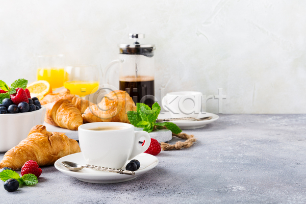 사람없음 JPG 포토 해외이미지 블루베리 아침식사 음식 커피 커피잔 크루아상샌드위치