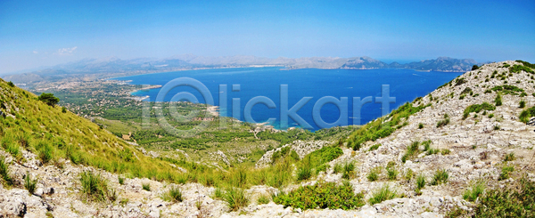 침묵 사람없음 JPG 포토 해외이미지 거친 길 내추럴 도로 만 물 바이킹 북쪽 섬 수평선 숲 스페인 시골 시력 암초 야외 여름 여행 자연 지중해 초록색 터키석 파노라마 파란색 풍경 하늘 하이킹 해외포토 황무지