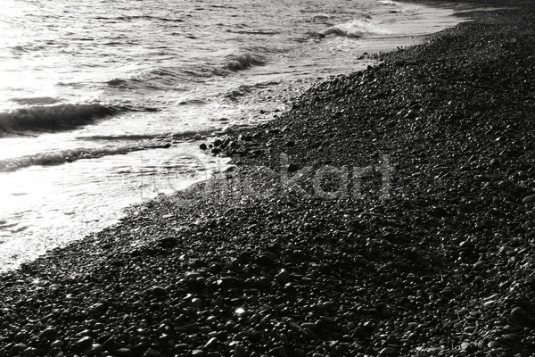 사람없음 JPG 포토 해외이미지 흑백 야외 자연 조약돌 주간 풍경(경치) 해변