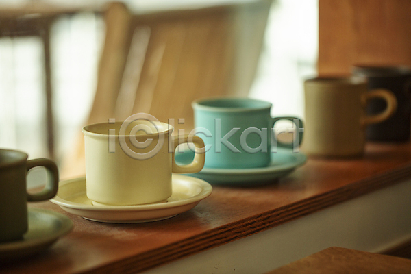 귀여움 사람없음 JPG 아웃포커스 포토 실내 아기자기 일렬 작음 차받침대 찻잔 카페 컵받침