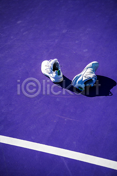 사람없음 JPG 포토 그림자 야외 오브젝트 주간 테니스 테니스용품 테니스장 테니스화 한켤레
