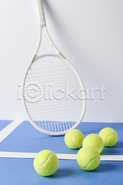 사람없음 JPG 포토 스튜디오촬영 실내 오브젝트 테니스 테니스공 테니스라켓 테니스용품 테니스장 파란배경 흰배경