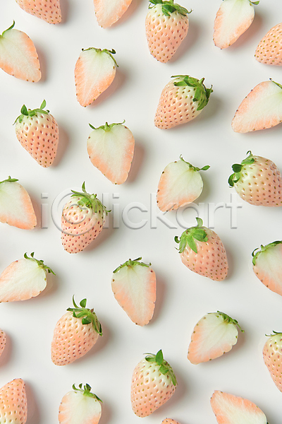 사람없음 JPG 포토 하이앵글 단면 딸기 백그라운드 백딸기 스튜디오촬영 실내 유기농 제철 제철과일 패턴 흰배경