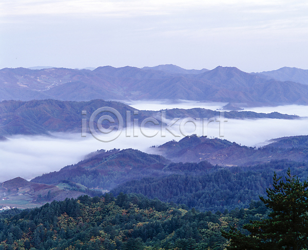 사람없음 JPG 포토 구름(자연) 국내여행 산 산등성이 안개 야외 자연 주간 풍경(경치) 하늘 한국
