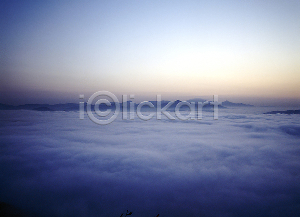 사람없음 JPG 비네팅 포토 구름(자연) 국내여행 산 야외 운해 자연 주간 풍경(경치) 한국