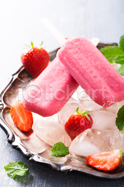 시원함 사람없음 JPG 포토 해외이미지 딸기 막대아이스크림 분홍색 아이스크림 얼음 허브