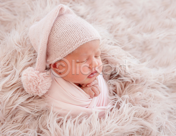 러블리 아기 한명 JPG 포토 해외이미지 디자인 모자(잡화) 백그라운드 신생아 잠