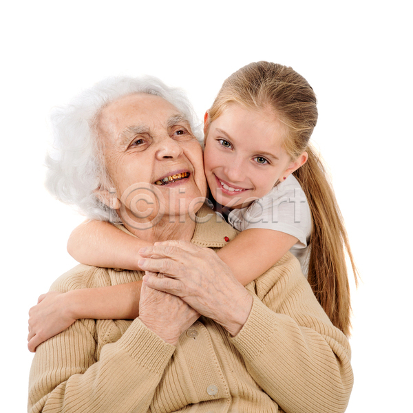 노년 두명 소녀(어린이) 어린이 여자 여자만 JPG 앞모습 포토 해외이미지 가족 미소(표정) 백허그 상반신 손녀 실내 응시 조부모 할머니 흰배경