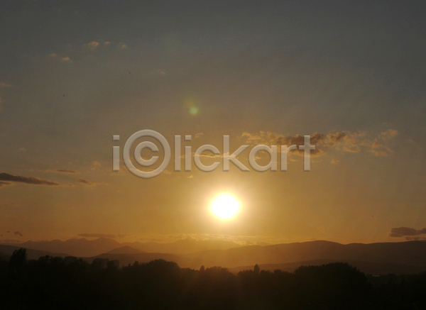 사람없음 JPG 포토 해외이미지 구름(자연) 맑음 아침 야외 일출 자연 태양 풍경(경치) 하늘 햇빛