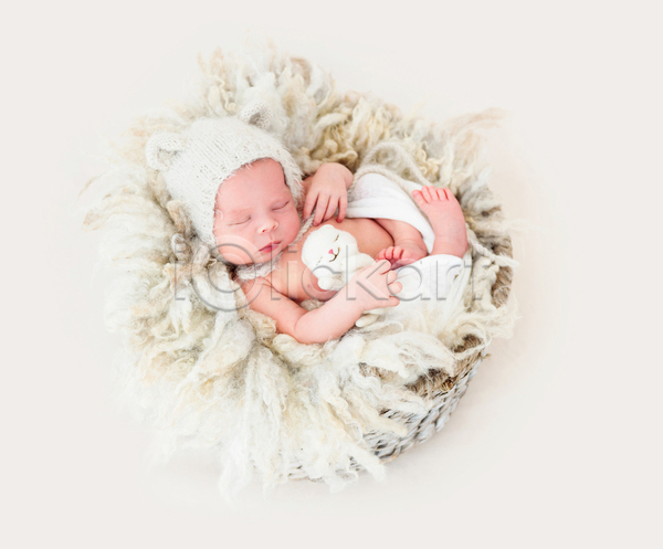 러블리 아기 한명 JPG 포토 해외이미지 미술 바구니 백그라운드 신생아 웃음 인형 잠 잡기 장식