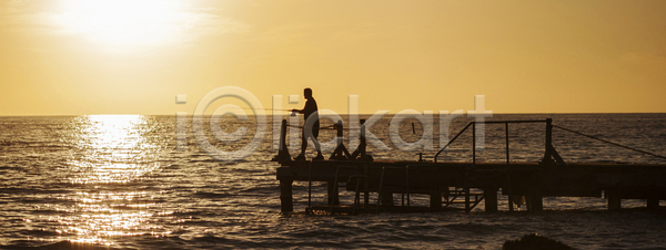 침묵 사람없음 JPG 실루엣 포토 해외이미지 강 구름 낚시 낚시꾼 만 모래 목재 물 바다 반사 배너 백그라운드 보트 새벽 수평선 야외 어류 여름 여행 우주 일몰 일출 자연 저녁 태양 파란색 포트 풍경 하늘 항구 해외포토 호수 황혼 휴가