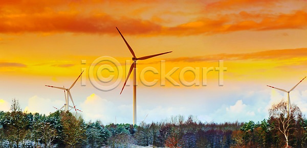 보호 혁명 사람없음 JPG 실루엣 포토 해외이미지 공급 글로벌 네덜란드 놀람 농업 농장 바람 발전기 방앗간 밭 백그라운드 산업 세대 에너지 유지 일몰 자연 재활용 초록색 칼날 탑 태양 파란색 풍경 풍차 프로펠러 하늘 해외202004 해외포토 환경 회전 흰색 힘