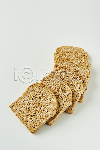 사람없음 JPG 포토 단면 스튜디오촬영 슬라이스 실내 유기농 통밀식빵 흰배경