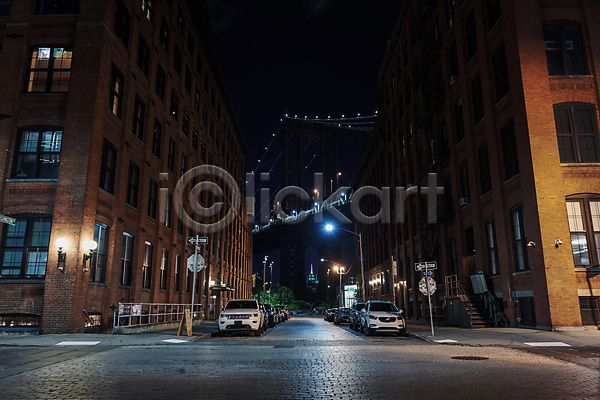 사람없음 JPG 포토 가로등 건물 골목길 뉴욕 도로 도시 야간 야경 야외 자동차 해외풍경