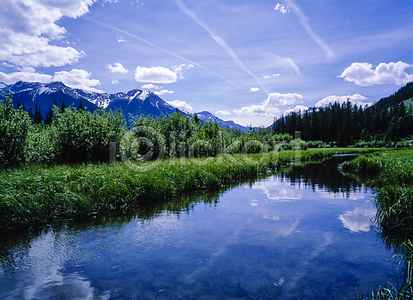 사람없음 JPG 포토 구름(자연) 맑음 반사 산 야외 주간 풀(식물) 풍경(경치) 하늘 호수