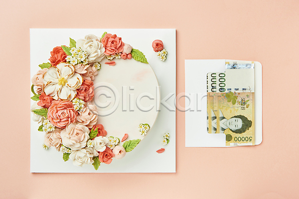 감사 사람없음 JPG 포토 하이앵글 5월행사 가정의달 기념일 꽃 돈봉투 분홍색배경 선물 스튜디오촬영 실내 오만원 오브젝트 지폐 케이크
