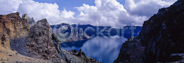 사람없음 JPG 포토 구름(자연) 백두산 백두산천지 산 야외 자연 주간 풍경(경치) 하늘
