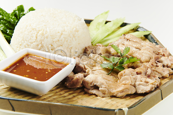 사람없음 JPG 포토 닭고기 덮밥 동남아음식 로컬푸드 밥 소스(음식) 실내 접시 종지 카우만까이 태국음식 흰배경