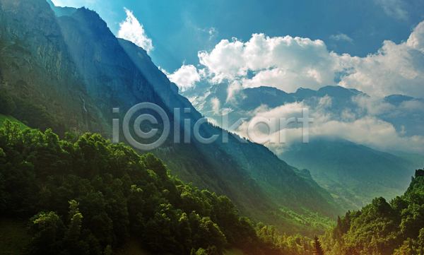 사람없음 JPG 포토 해외이미지 계곡 구름(자연) 맑음 산 산등성이 스위스 알프스 야외 주간 하늘 햇빛