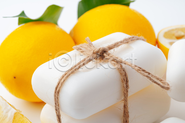 사람없음 JPG 포토 해외이미지 고체 레몬 비누 오브젝트 위생관리 짚끈 청결 흰배경
