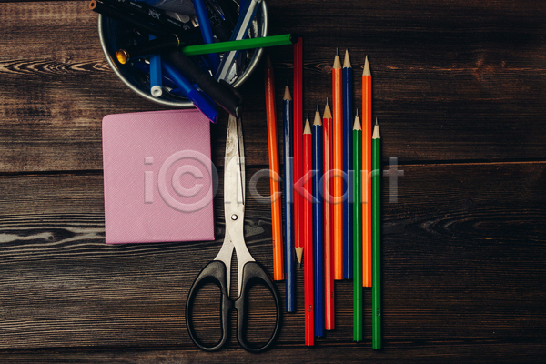 사람없음 JPG 포토 해외이미지 가위(도구) 메모지 비즈니스 사무용품 색연필 연필꽂이 오브젝트 펜