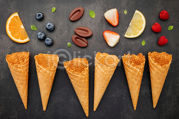 사람없음 JPG 포토 해외이미지 견과류 딸기 레몬 민트 블루베리 산딸기 아이스크림 아이스크림콘 오렌지 초콜릿 콘아이스크림