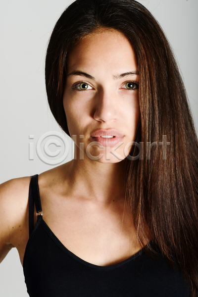 백인 사람 성인 여자 한명 JPG 포토 해외이미지 1 갈색머리 고립 금지 내추럴 만들기 모델 백그라운드 뷰티 빛 얼굴 유행 응시 피부 헤어스타일 흰색
