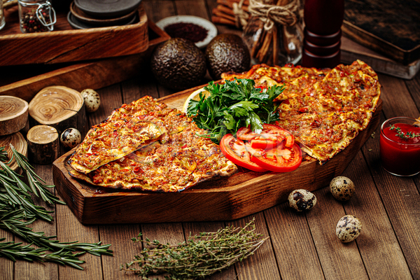 사람없음 JPG 포토 해외이미지 나무받침 나무배 서양음식 실내 터키음식 피자