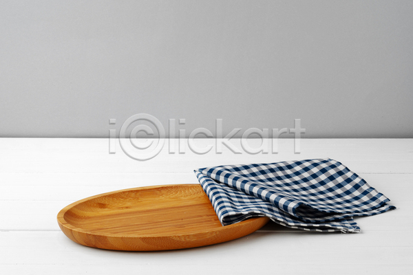사람없음 JPG 포토 해외이미지 나무쟁반 냅킨 목재 식탁보 오브젝트 회색배경 흰배경