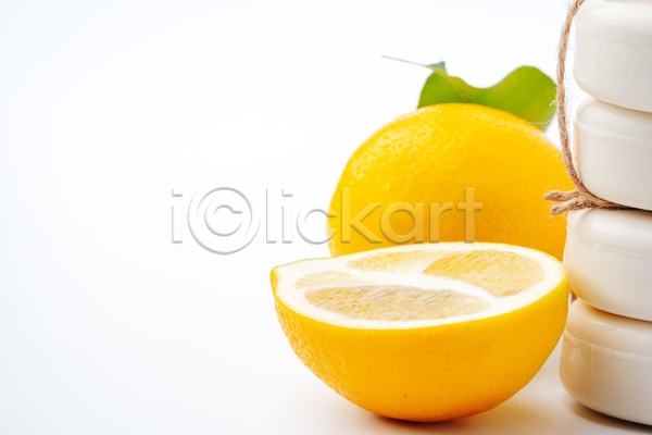 사람없음 JPG 포토 해외이미지 고체 공백 레몬 비누 오브젝트 위생관리 짚끈 청결 흰배경