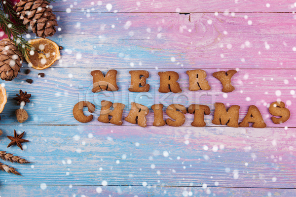 사람없음 JPG 포토 해외이미지 나무배경 눈(날씨) 메리크리스마스 실내 영어 진저쿠키 쿠키 크리스마스